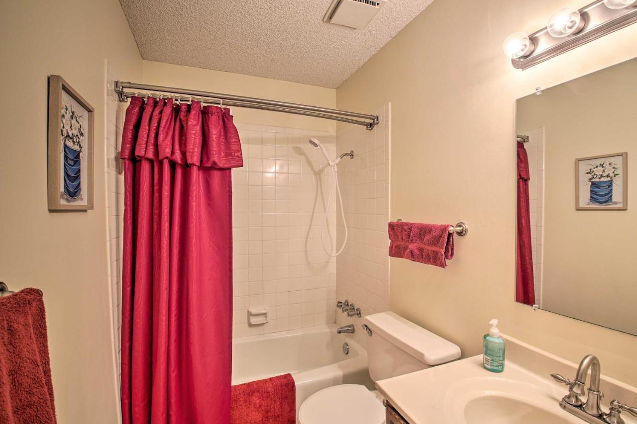 Hot Springs Village Retreat With Deck 3 Mi To Golf! Экстерьер фото